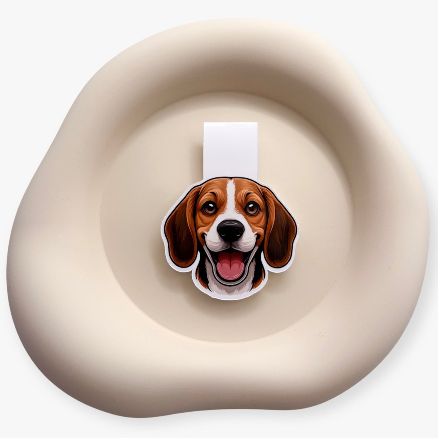 Anxious minds find comfort in this magnetic Beagle, perfect for calm-seeking journalers and book-lovers with tender hearts.
