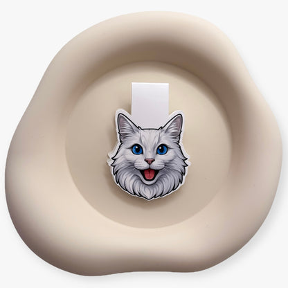 When your mind feels cluttered, this magnetic Angora bookmark adds quiet elegance for readers who value refinement and clarity.