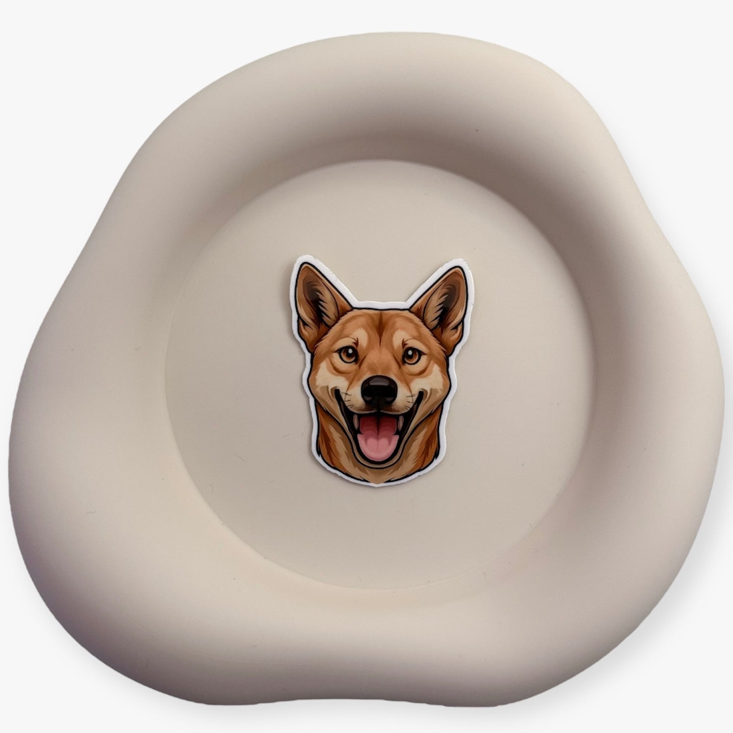 For those who don’t trust easily and live by gut feeling, this Dingo sticker reminds deep feelers and lone wolves that survival is sacred.