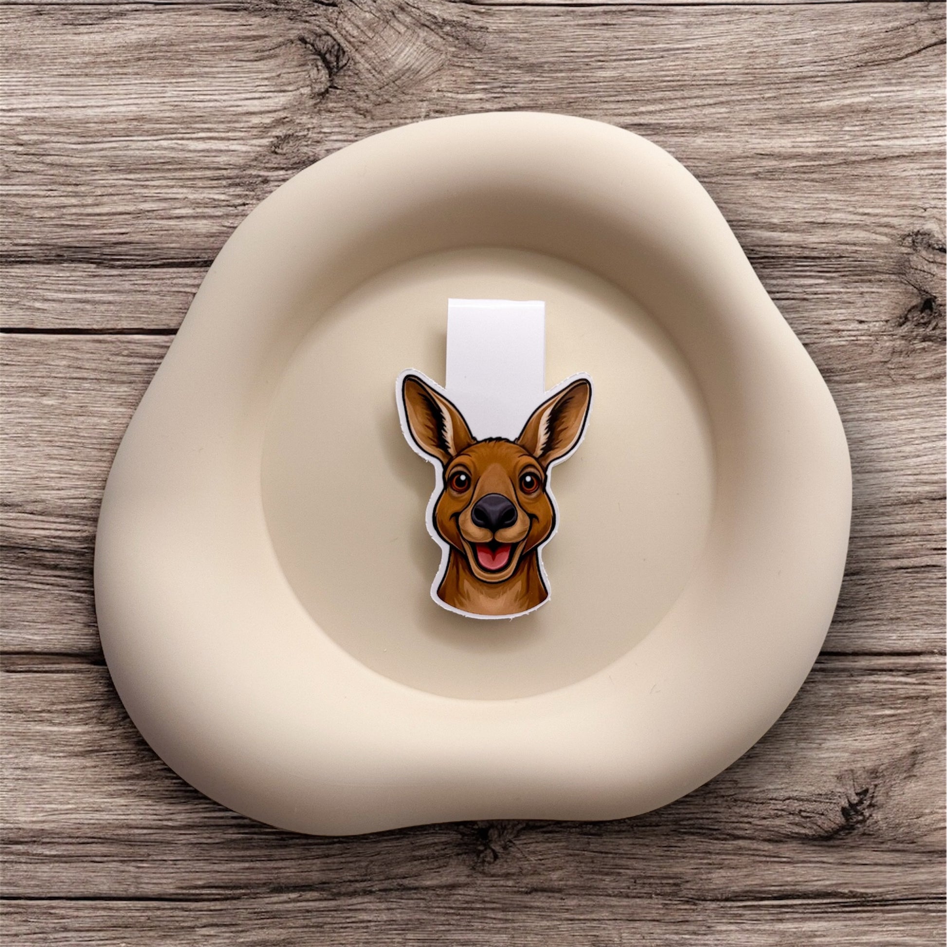 Overstimulated minds will find stillness with this kangaroo magnetic bookmark, ideal for introverts, deep feelers and soft-paced readers.