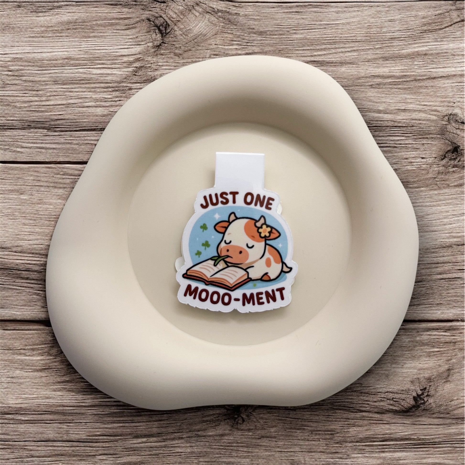 Feeling mentally full? This magnetic cow bookmark offers a calming moment of stillness for mindful readers and quiet gift-givers.