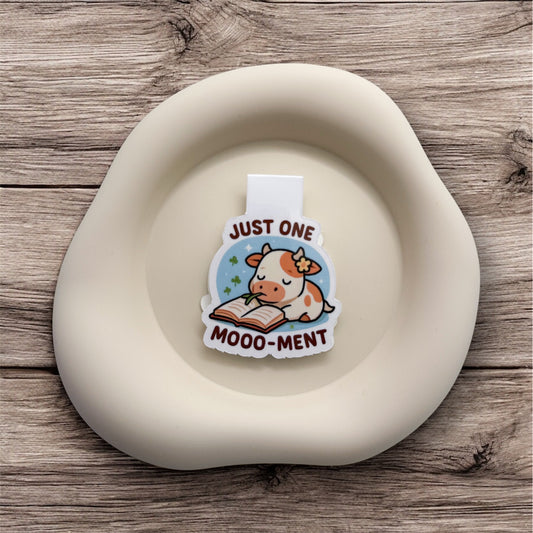 Feeling mentally full? This magnetic cow bookmark offers a calming moment of stillness for mindful readers and quiet gift-givers.