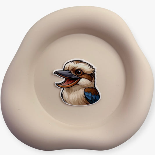 Great for pattern-noticers and early risers, this Kookaburra design channels rhythmic timing, sharp clarity and grounded humour.